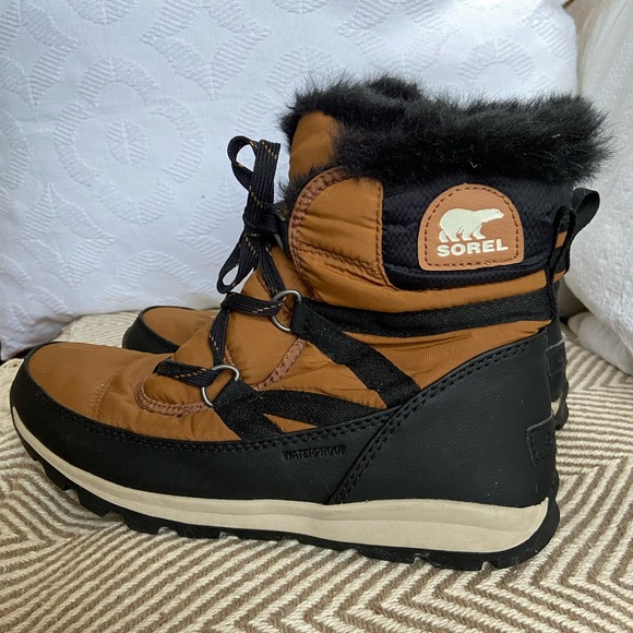 SOREL cold weather, waterproof, boots. - Picture 1 of 5